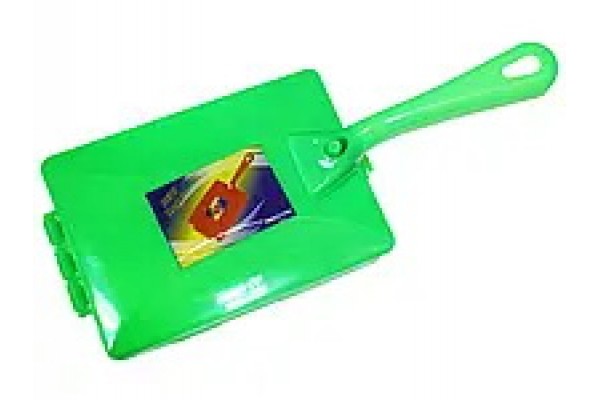 Ручний пилосос/щітка на роликах пластмасова з ручкою 10.5х15см