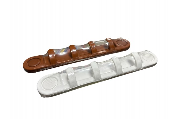 Вішалка пластикова на 4 гачка МІКС (100шт)