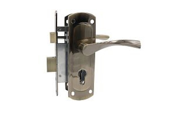 Врезной с ручкой USK 1425 CP [ET25-112] (замок без цилиндра) Хром