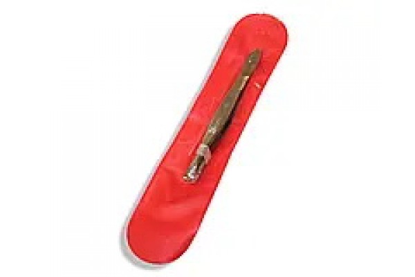 Пінцет металевий у чохлі 9см